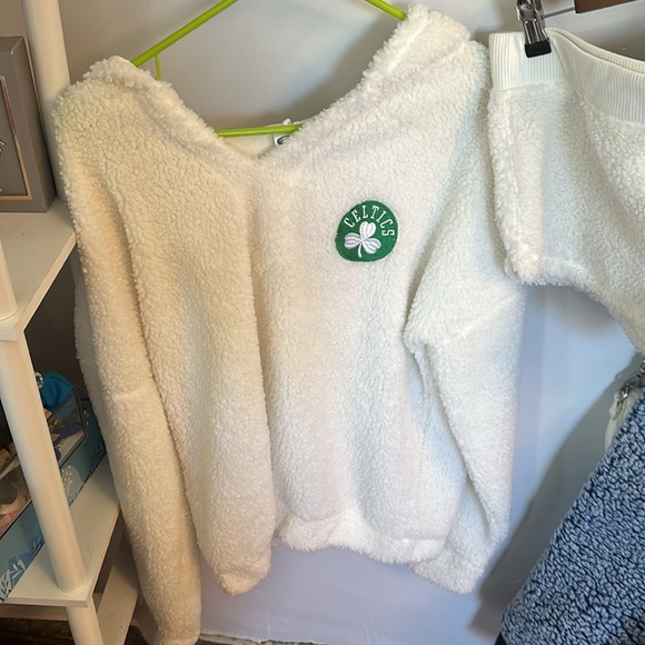 Matching Celtics pajama set - Picture 3 of 4